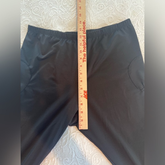 In-Between Capri - Picture 5 of 10